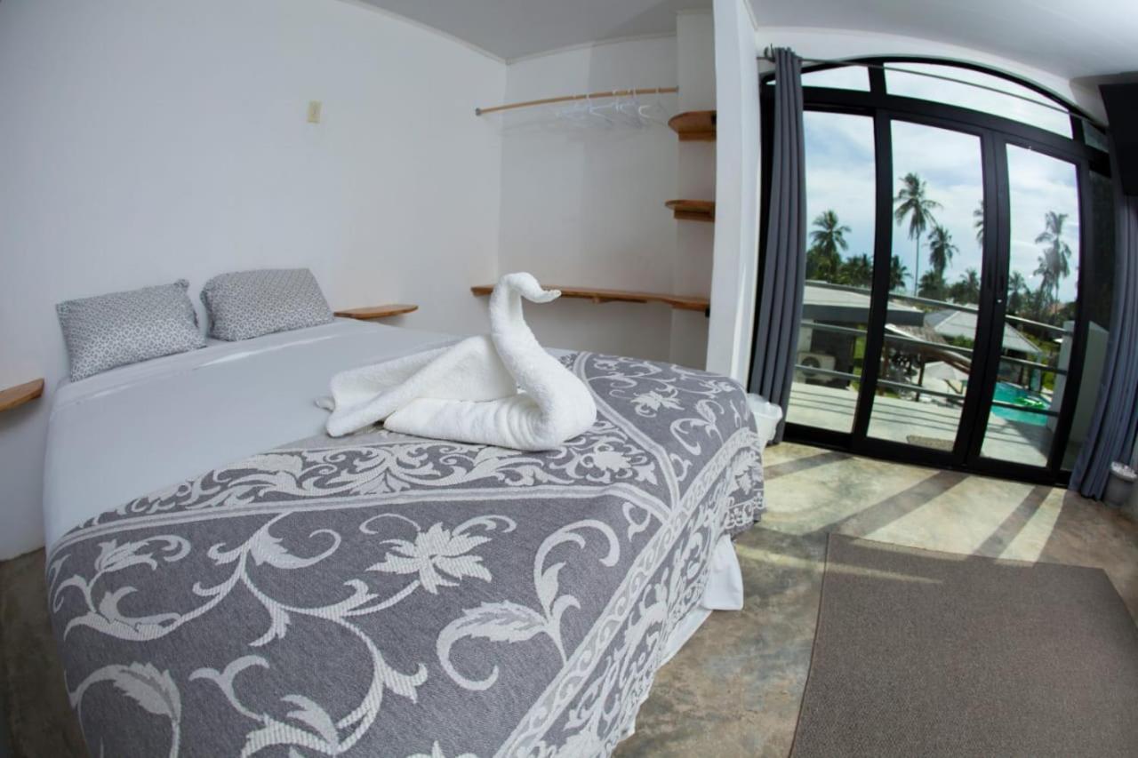 Show Pony Beach Resort And Suites Las Lajas  Exteriér fotografie