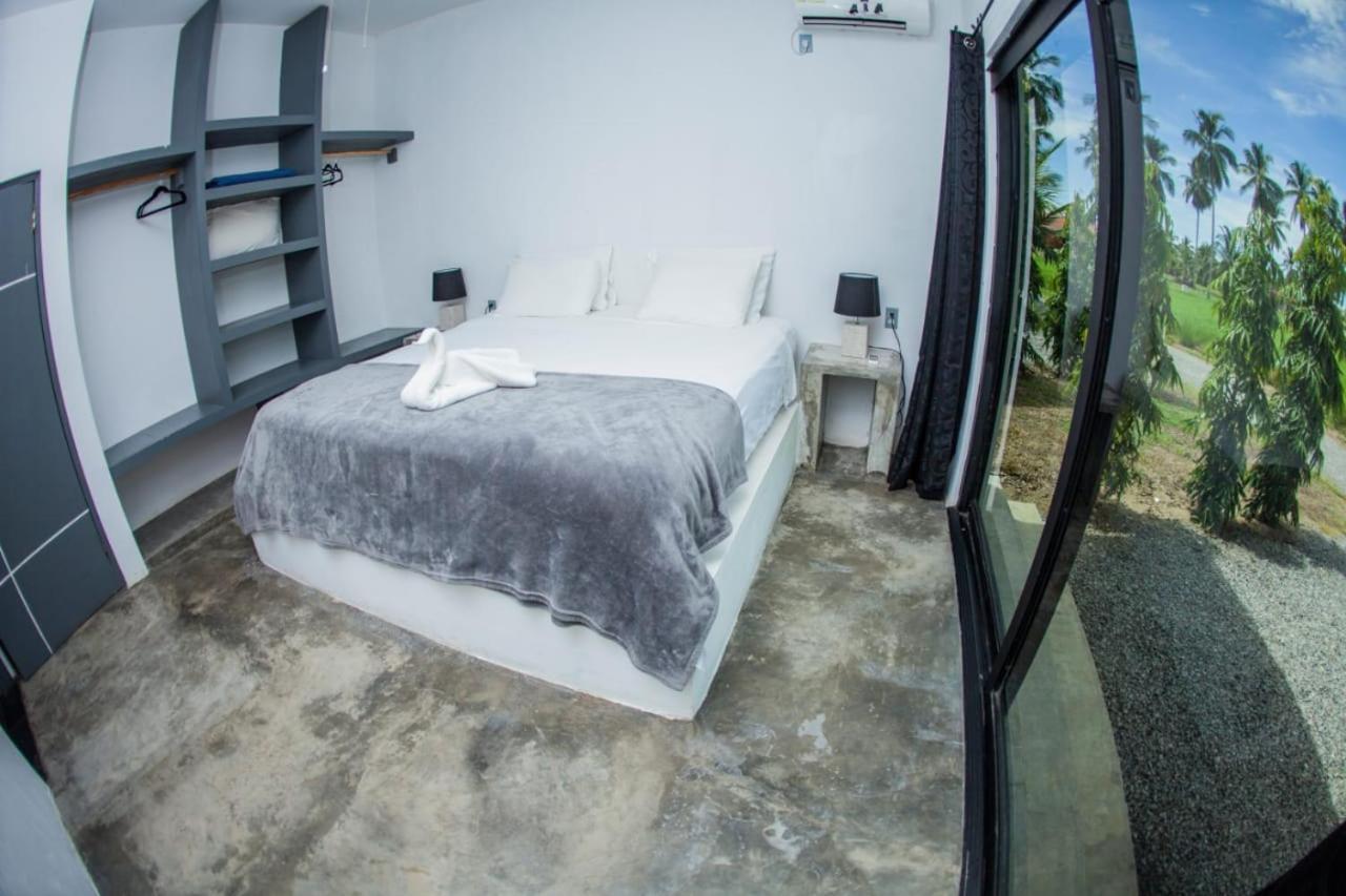 Show Pony Beach Resort And Suites Las Lajas  Exteriér fotografie